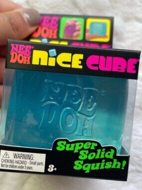 🆕 NWT 💙 NeeDoh Nice Cube BLUE by Schylling 🧊✨ 🔥 VIRAL on TikTok!